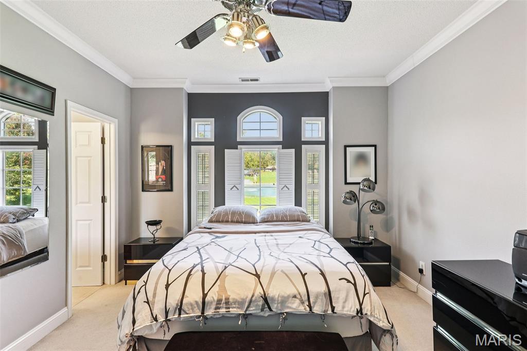 DU PONT HILLS - Residential