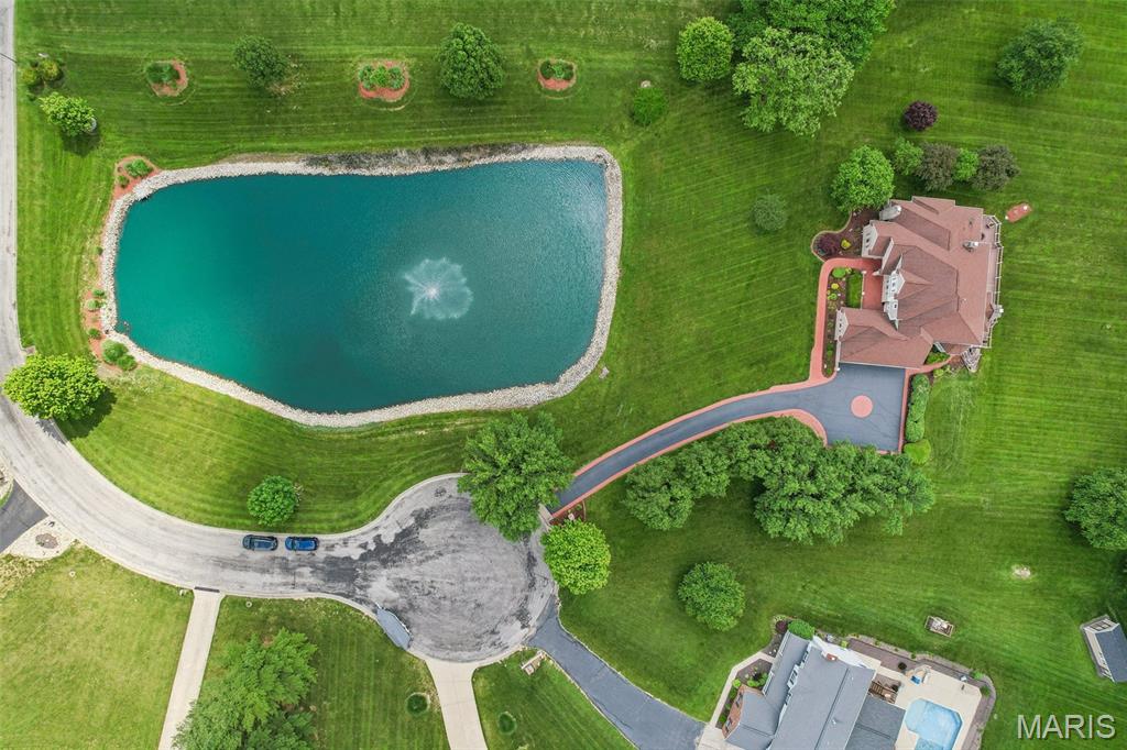 DU PONT HILLS - Residential