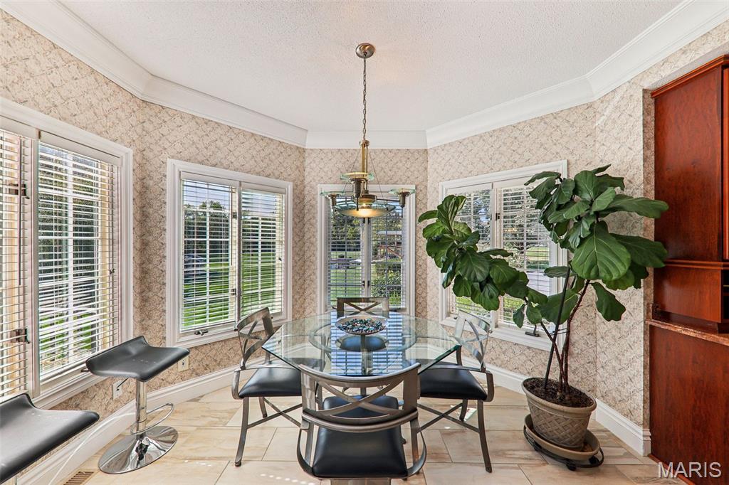 DU PONT HILLS - Residential