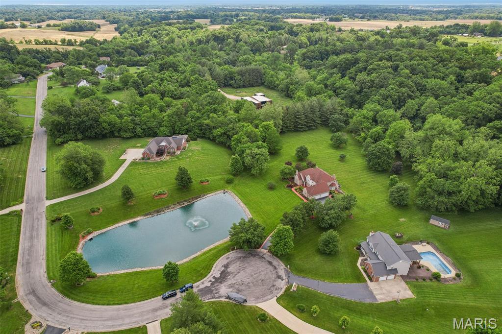 DU PONT HILLS - Residential