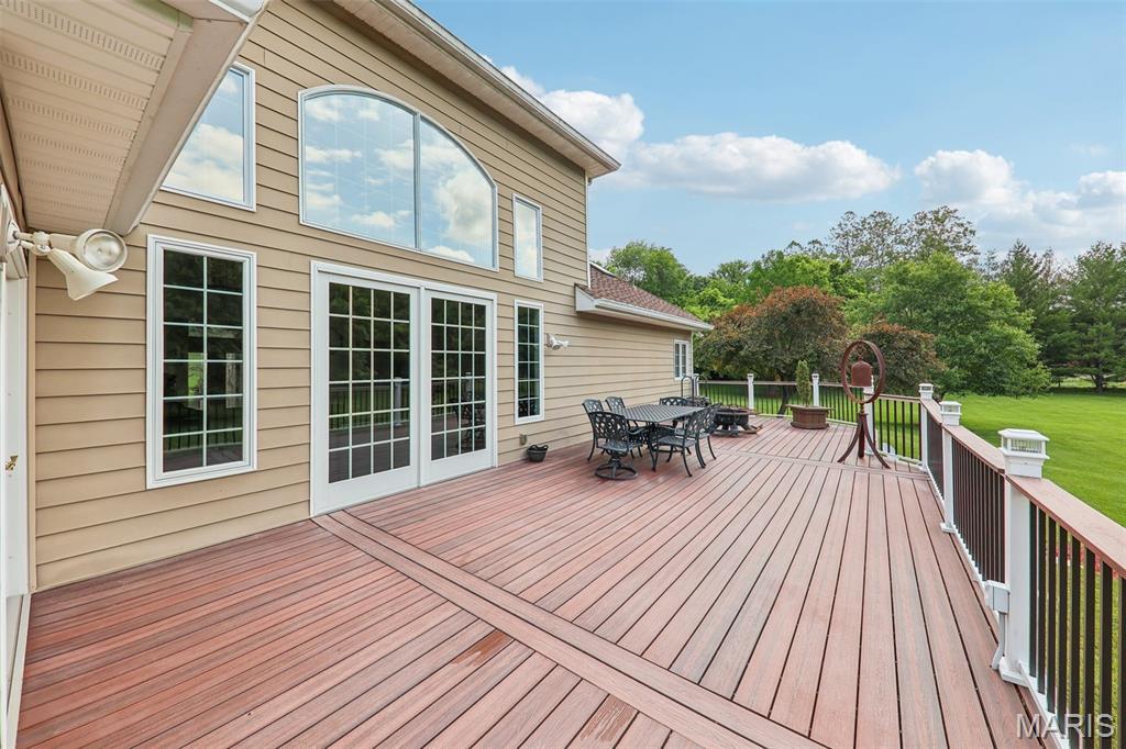 DU PONT HILLS - Residential