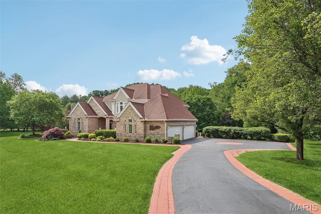 DU PONT HILLS - Residential