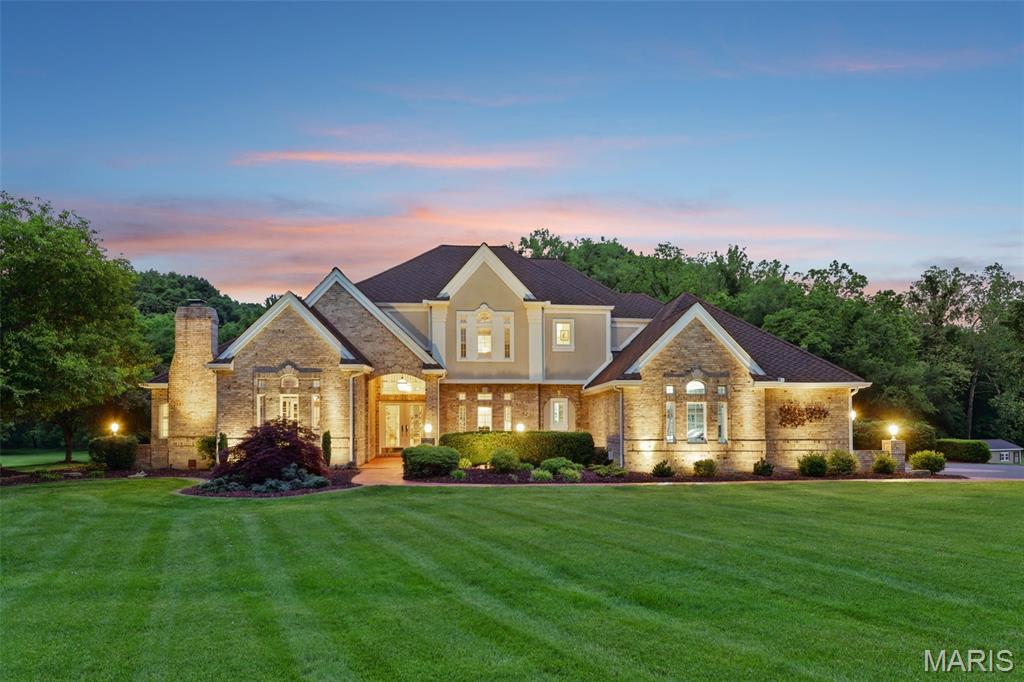 DU PONT HILLS - Residential