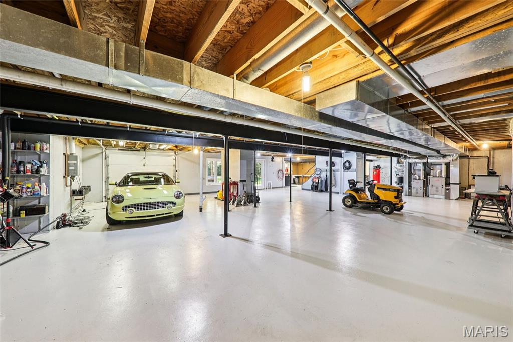 DU PONT HILLS - Residential