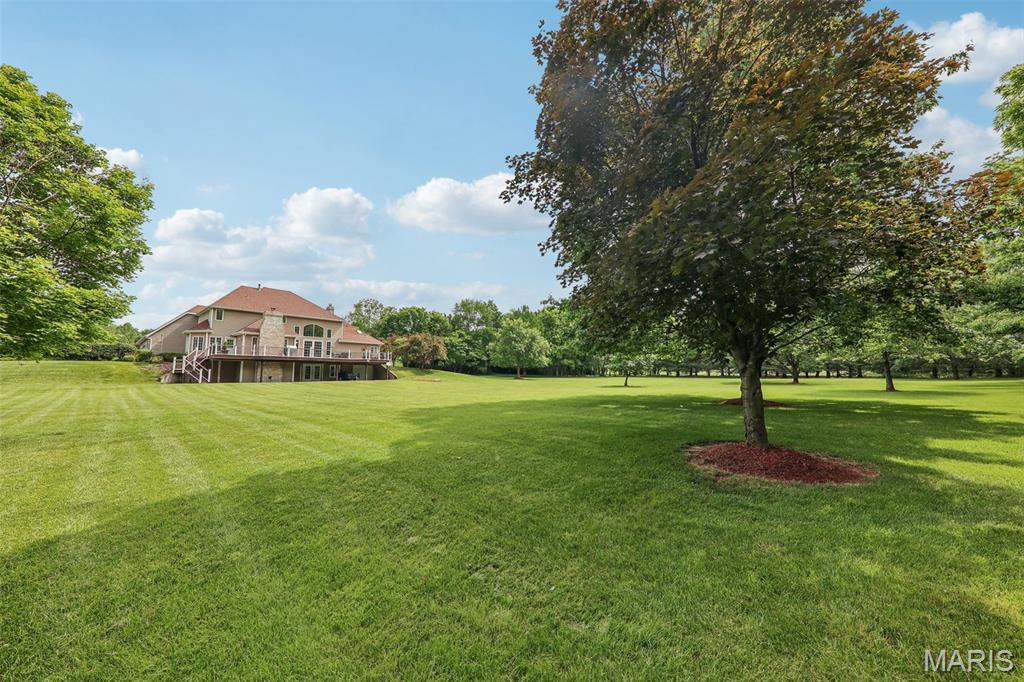 DU PONT HILLS - Residential