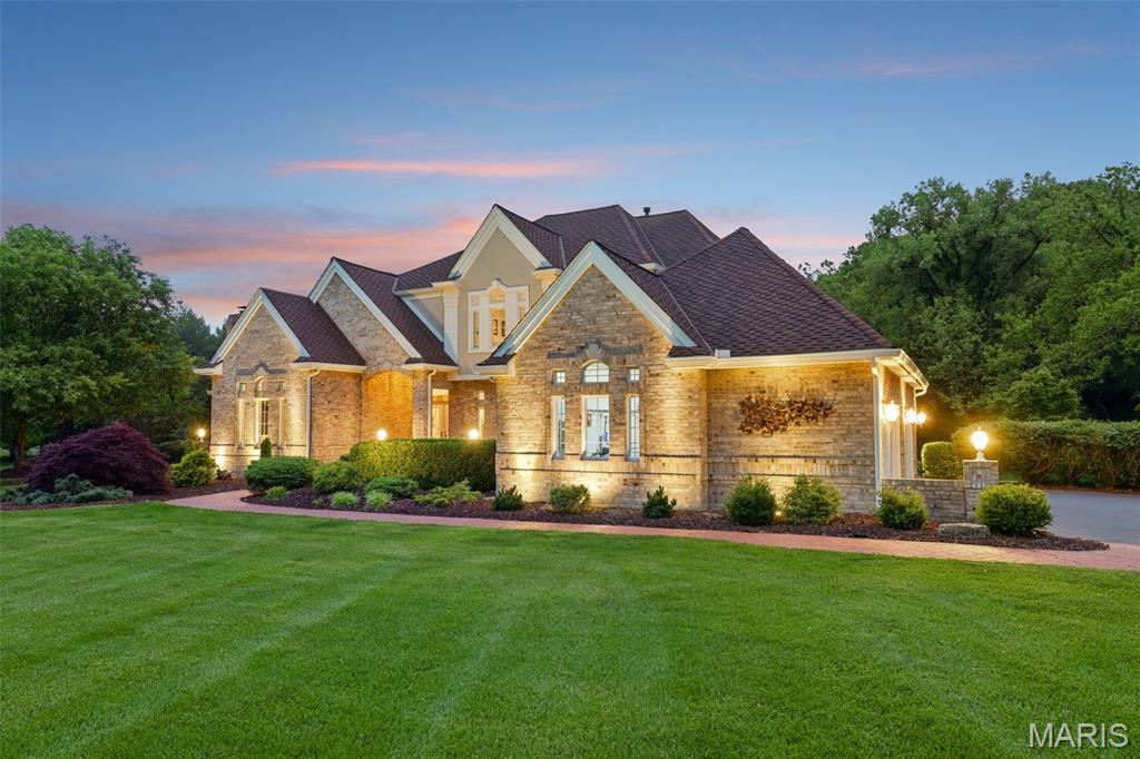 DU PONT HILLS - Residential