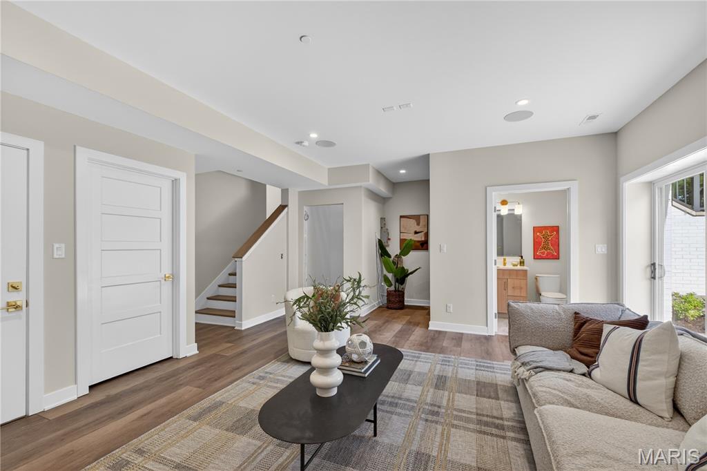 tower hill - Residential