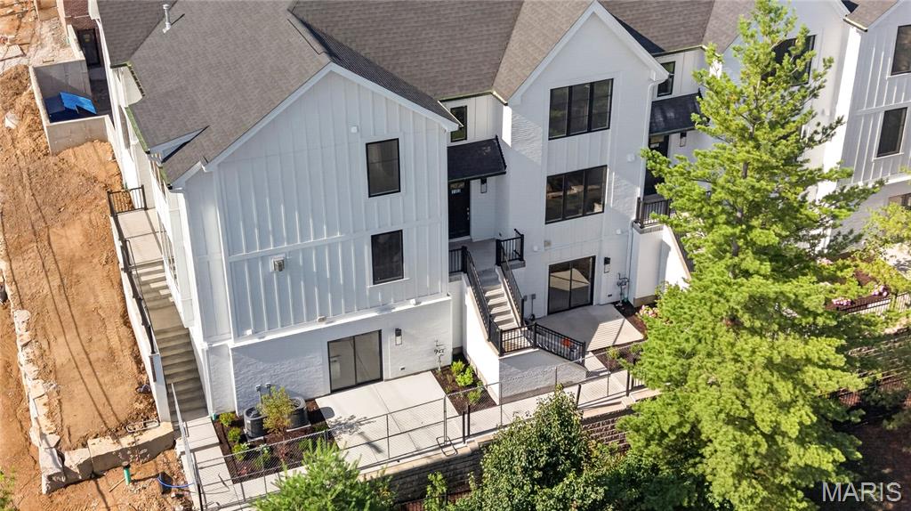 tower hill - Residential