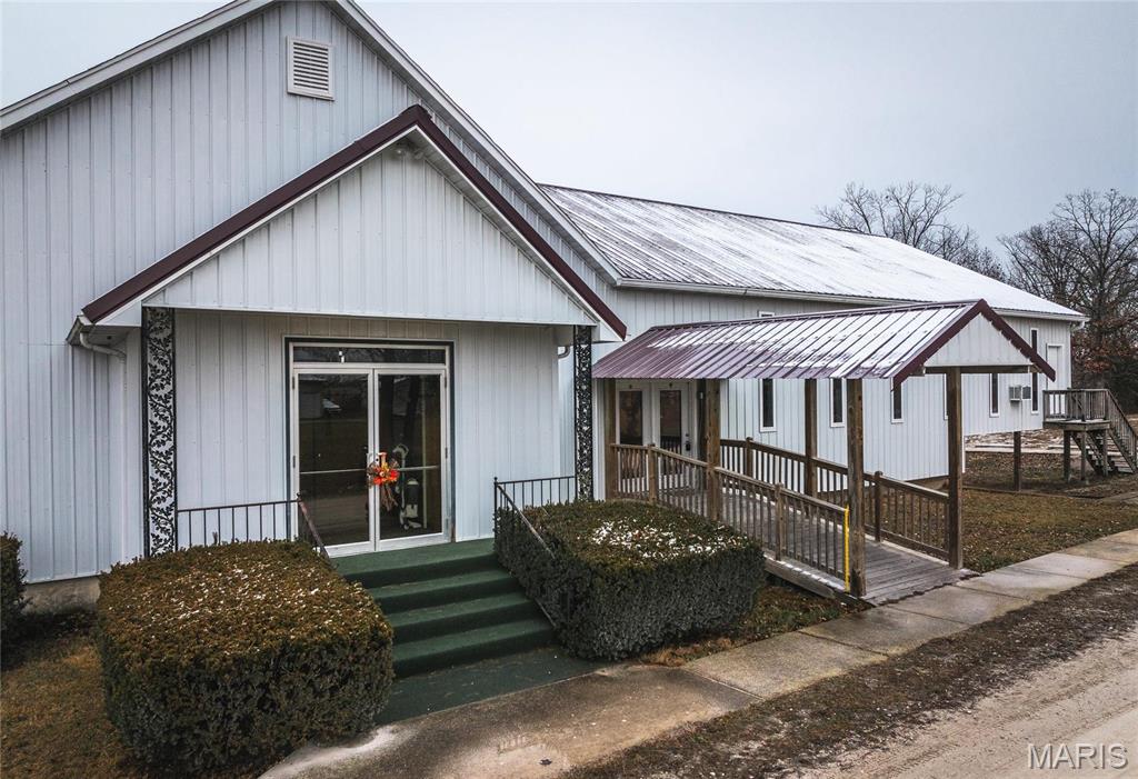 n/a - Commercial Sale