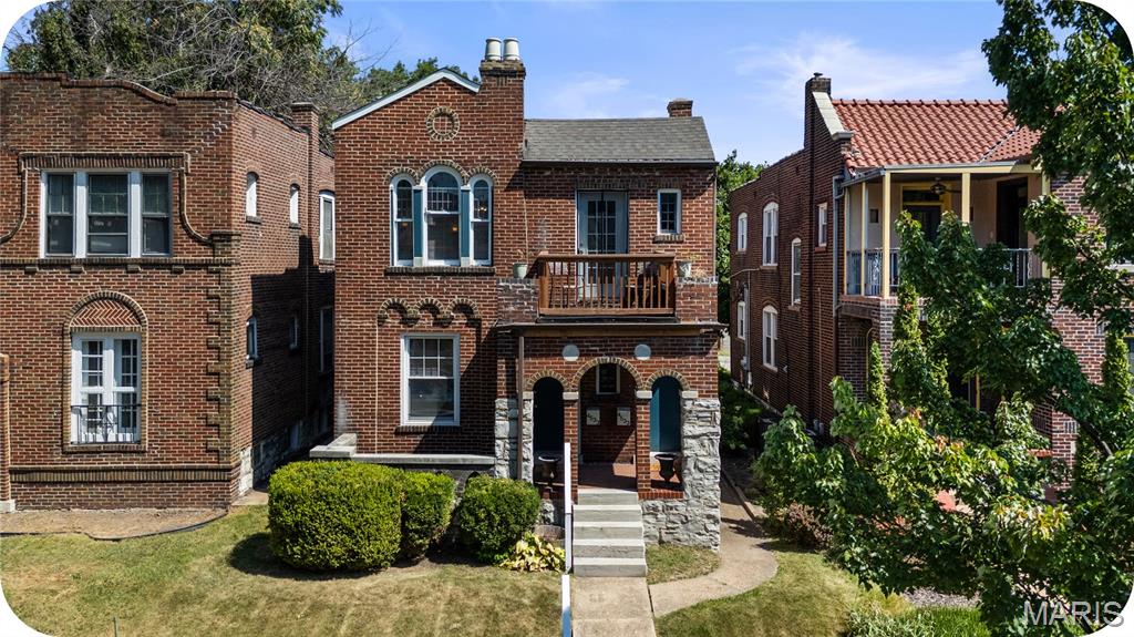 Charming 2-Family with Prime Location Near Tower Grove Park & Missouri Botanical Garden!

Perfect for the owner-occupant or savvy investor, this charming 2-family property is ideally located within walking distance of the Missouri Botanical Garden and Tower Grove Park. Each 1-bedroom unit offers a comfortable layout with a kitchen featuring stainless steel appliances, a spacious living room, and an additional flexible space just off the kitchen—perfect for a home office, dining area, or cozy sitting room.

Both units have been freshly painted and are ready for their new occupants. The full basement provides washer/dryer hookups for both units, along with plenty of additional storage space.

Step outside and enjoy the cute backyard, perfect for summer barbecues, entertaining friends, or relaxing outdoors. A fantastic two-car garage adds even more value and convenience.

Upstairs unit provides a wonderful private balcony overlooking the beautiful tree-lined street—the perfect spot for morning coffee or unwinding at the end of the day.

With its old-world charm, modern amenities, fantastic location, and income potential, this property is a wonderful opportunity for an owner-occupant looking to offset their mortgage or an investor looking to add a solid property to their portfolio.

Great location. Great opportunity. Great potential!