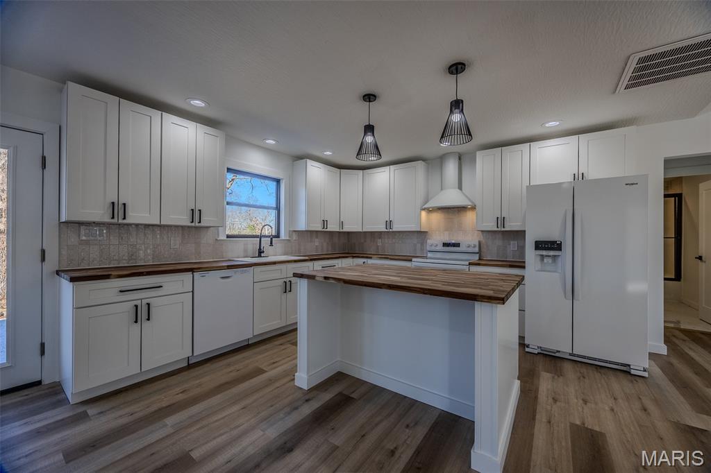 Hillhouse Addition - Residential