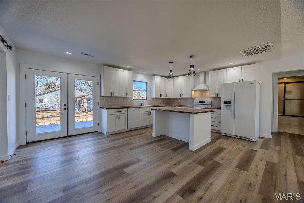 Hillhouse Addition - Residential