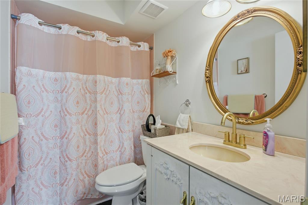 Chateau De Ville Condo Sec - Residential