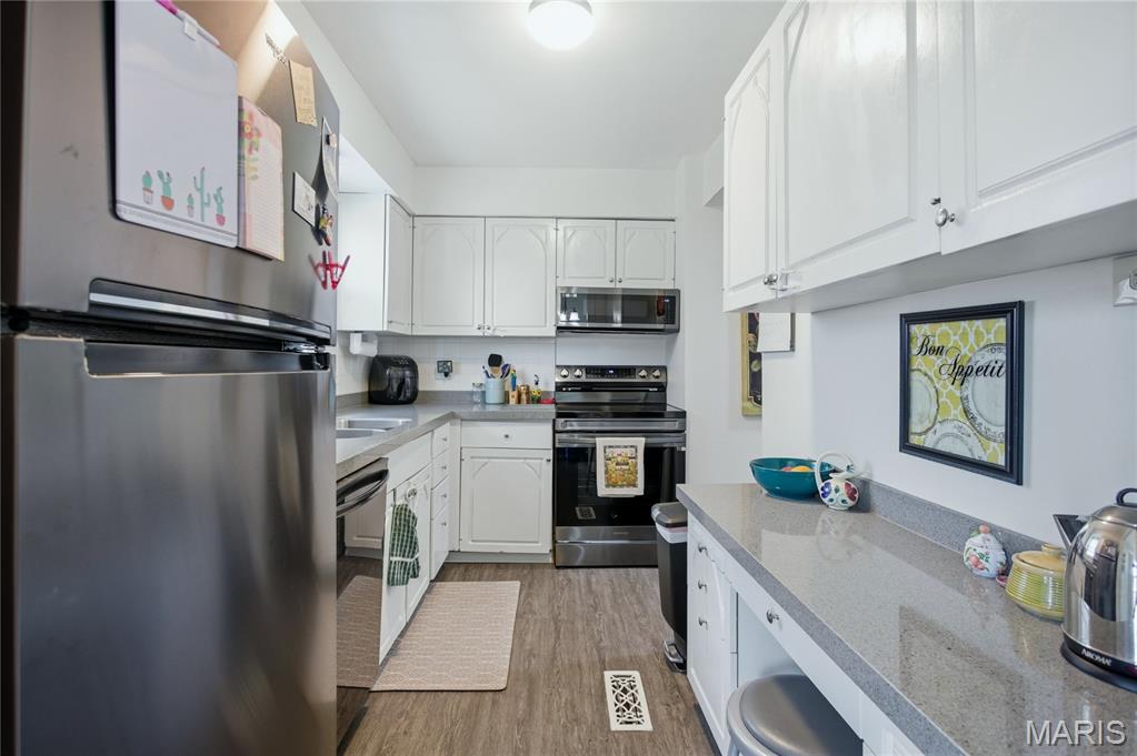 Chateau De Ville Condo Sec - Residential