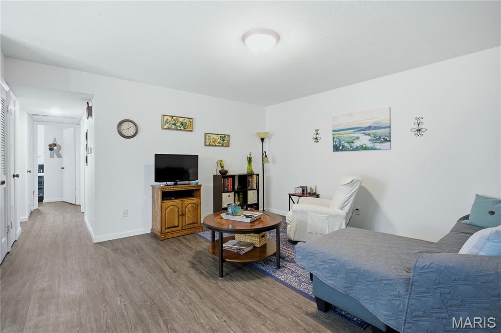 Chateau De Ville Condo Sec - Residential