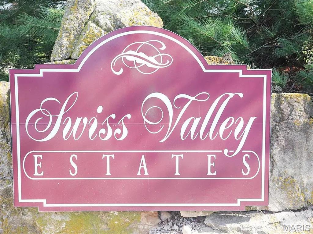 SWISS VALLEY ESTATES - Land