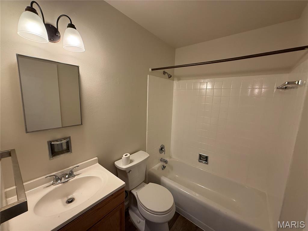 De Smet Circle - Residential Lease