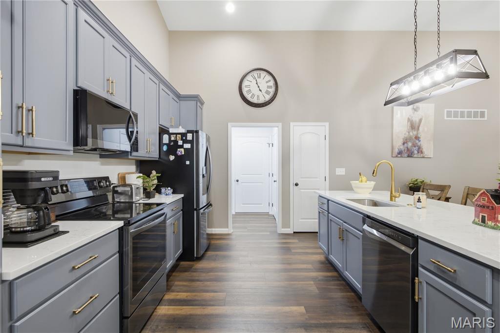 Villas at West Ridge - Residential