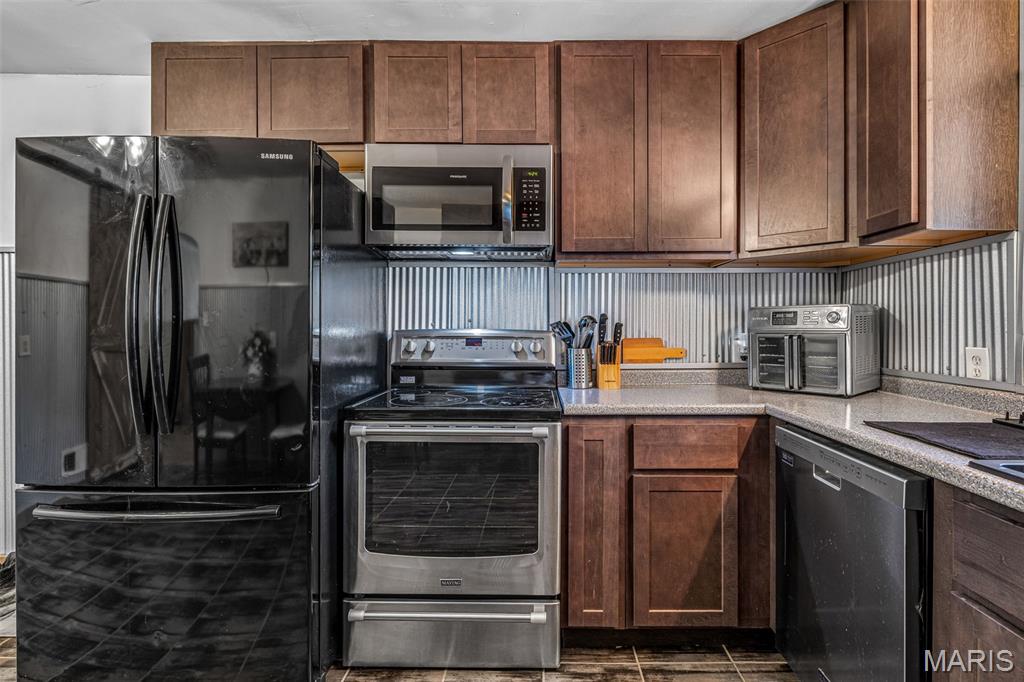 Burgess 01 - Residential