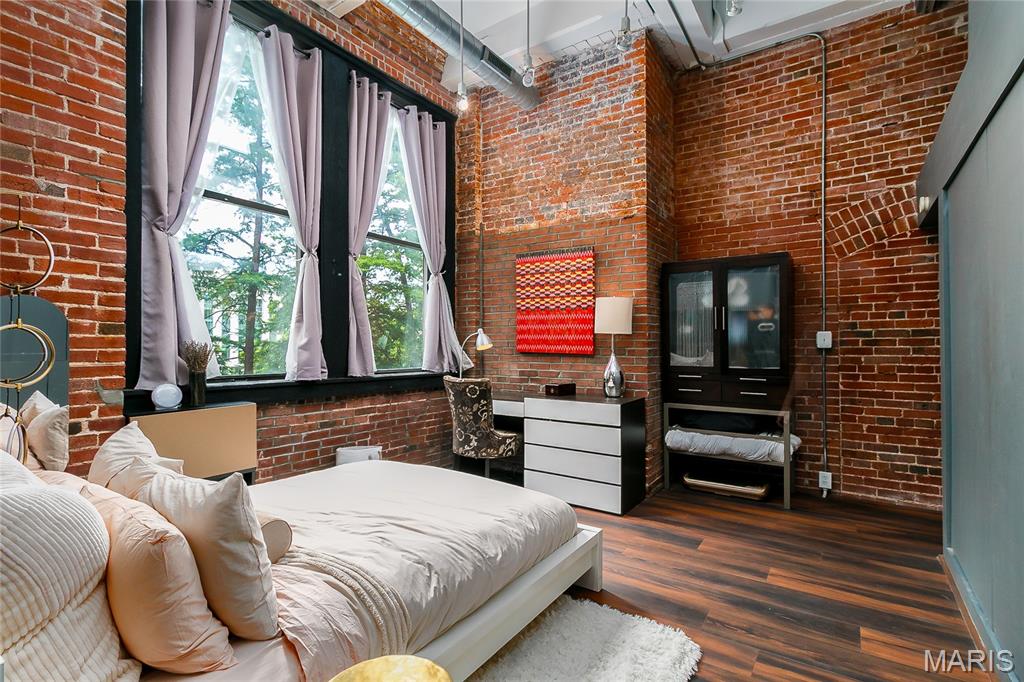 Knickerbocker Lofts Condos - Residential
