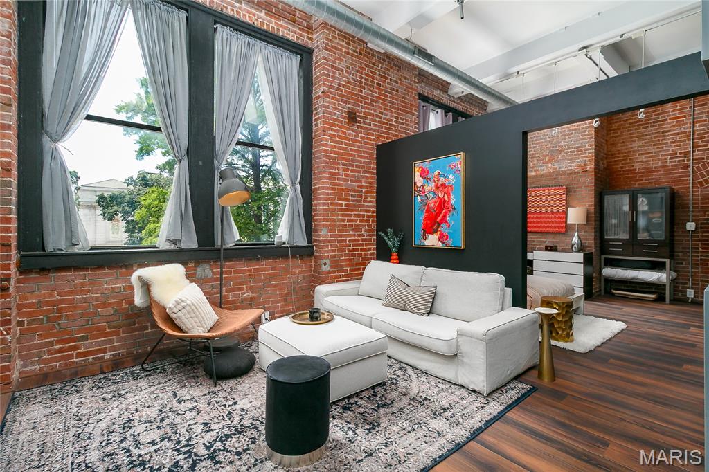 Knickerbocker Lofts Condos - Residential