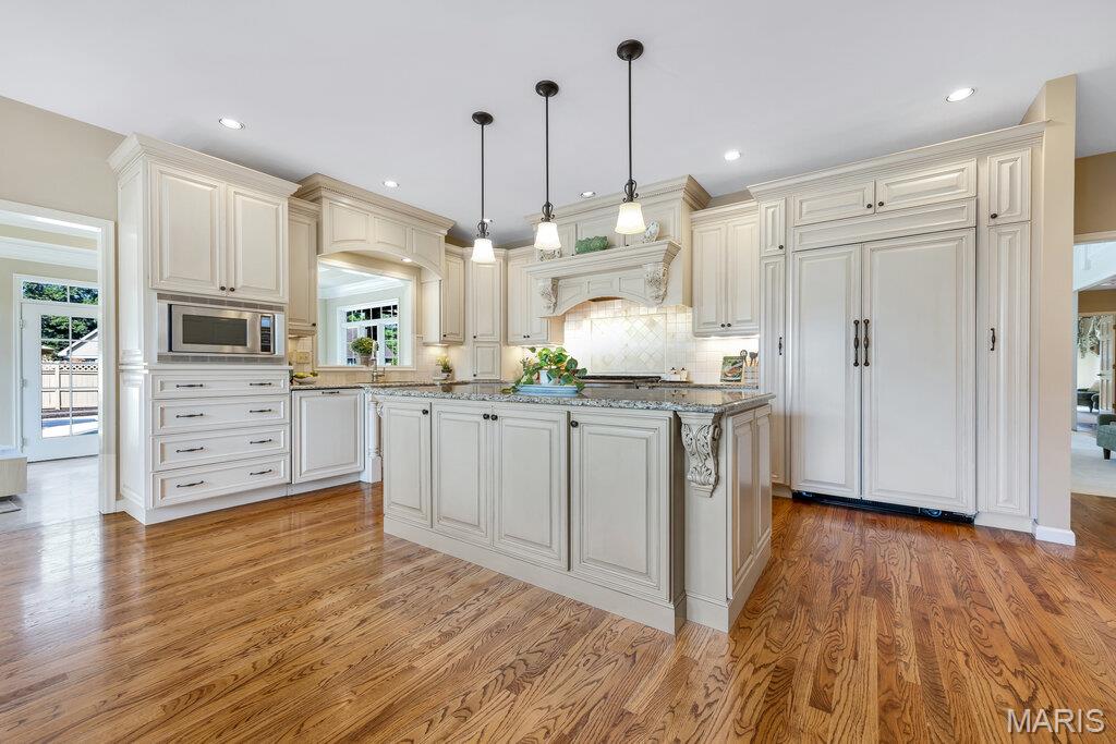Wilson Manor - Residential