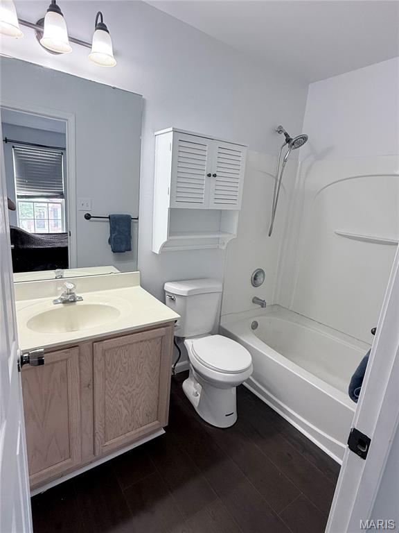 Brownstone Village At Thornbury #1 - Residential