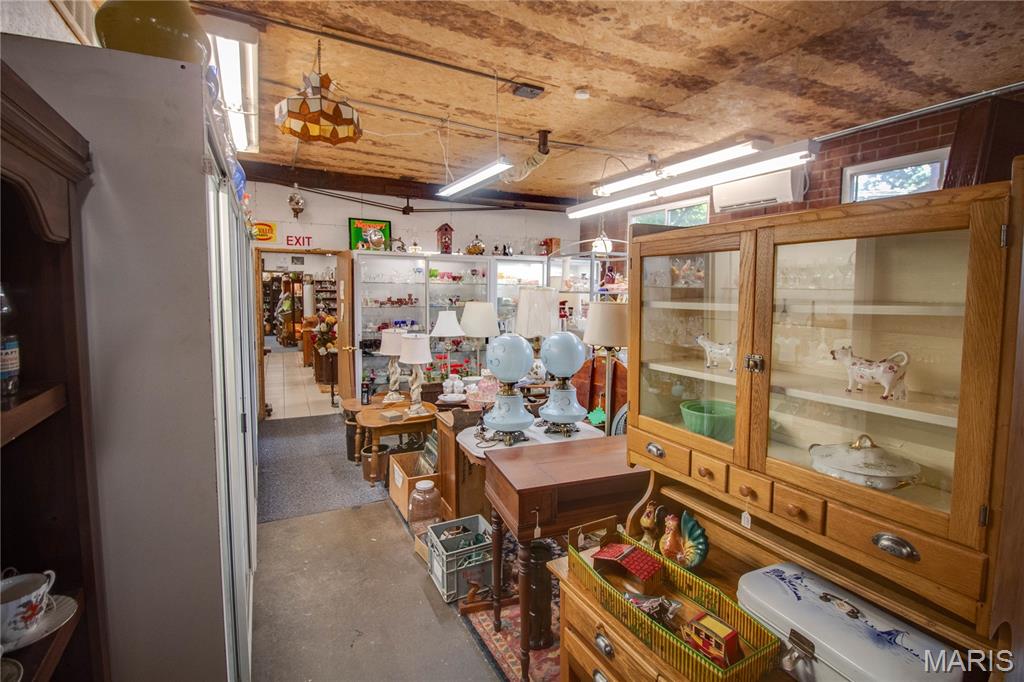 Not in a subdivision - Commercial Sale