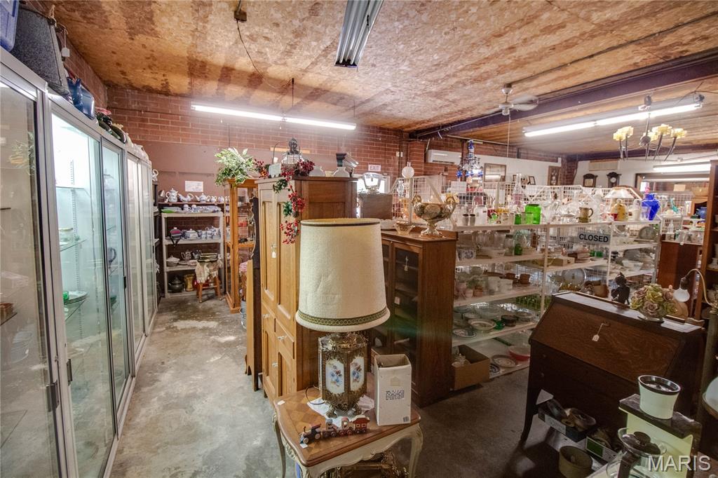 Not in a subdivision - Commercial Sale