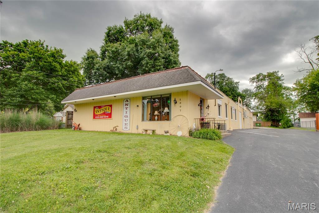 Not in a subdivision - Commercial Sale