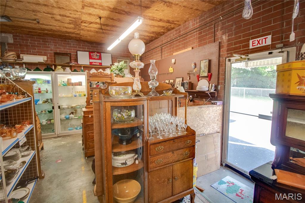 Not in a subdivision - Commercial Sale