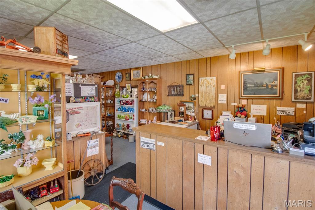 Not in a subdivision - Commercial Sale