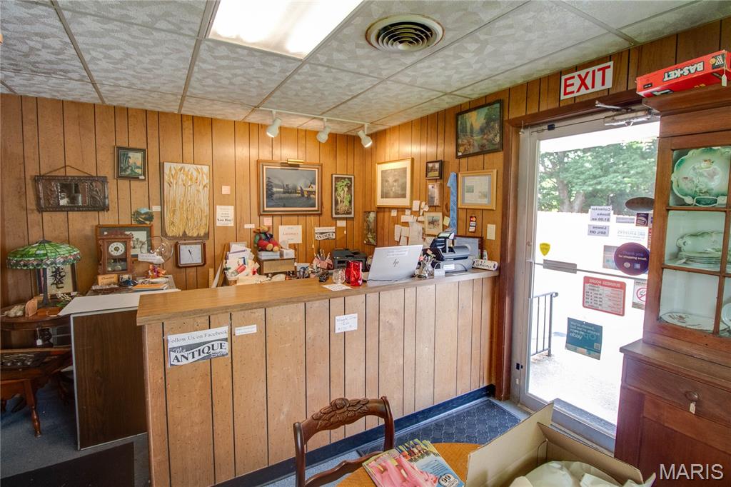 Not in a subdivision - Commercial Sale