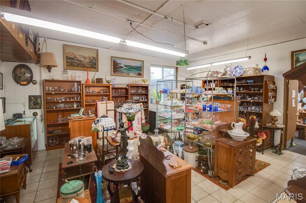 Not in a subdivision - Commercial Sale