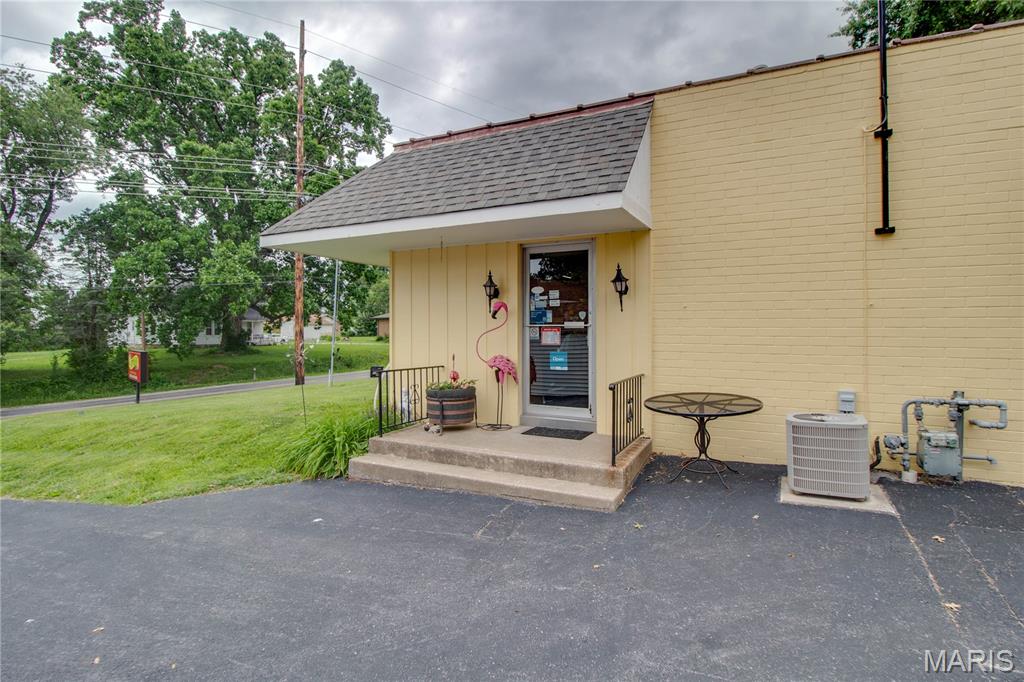 Not in a subdivision - Commercial Sale