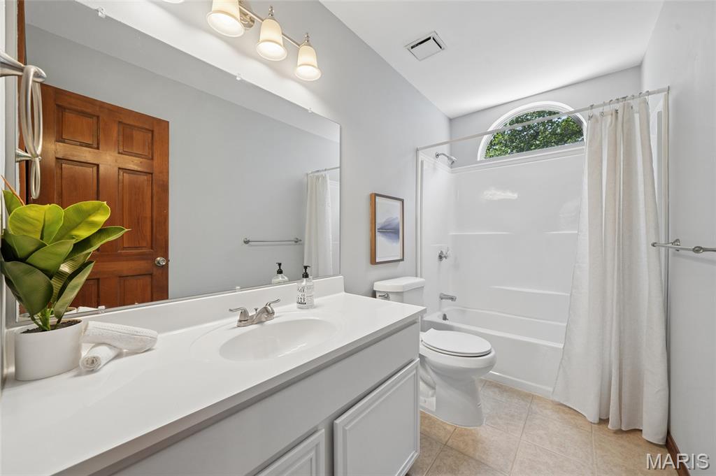 Strawberry Ridge - Residential
