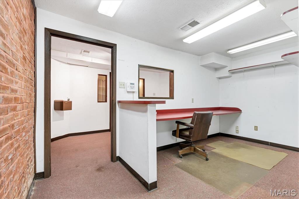 Dunnica Add - Commercial Sale