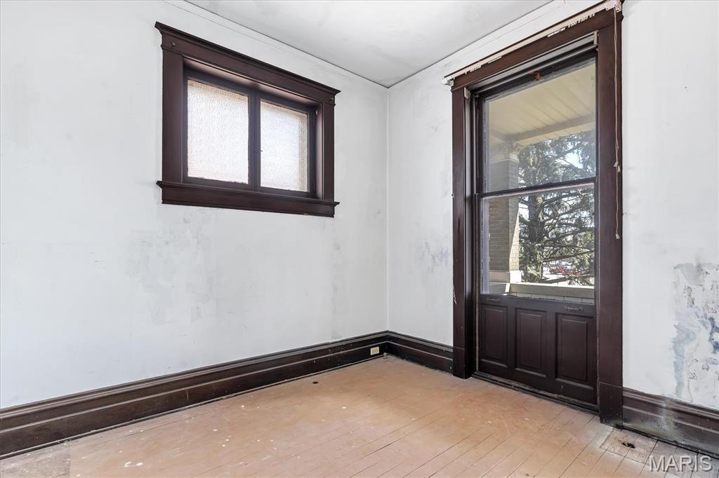 Dunnica Add - Commercial Sale