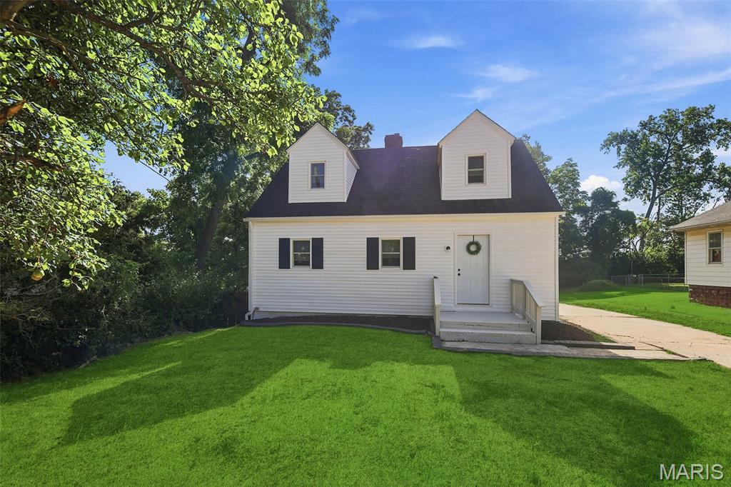 VERY NICE UPDATED GODFREY HOME. EXCELLENT PRICE ON THIS 3 BEDROOM, 2 BATH 1.5 STORY HOME. UPDATED INCLUDE NEW SIDING, ROOF, WINDOWS, GUTTERS, HVAC,  WATER HEATER, ELECTRIC SERVICE, ALL NEW KITCHEN, NEW BATHS, FLOORING, LIGHT FIXTURES, DOORS, AND FRESHLY PAINTED. BASEMENT HAS BEEN WATER PROOFED. HAS SHED IN LARGE BACKYARD. NO WORK NEEDED ON THIS TASTEFULLY DECORATED PROPERTY.