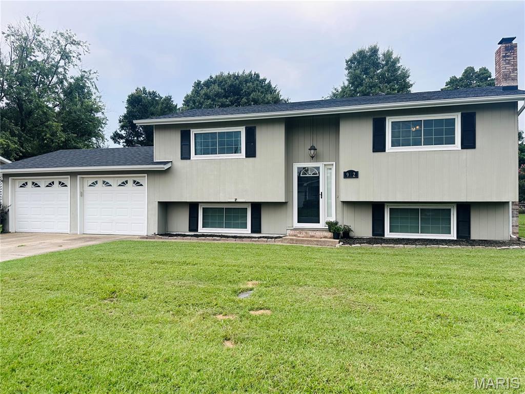 Looking for space? Shy of 2000 sq ft, this home has a nice layout with options for where you choose to have your family time. The great room on the upper level by the kitchen..or the cozy living area just down the stairs on the lower level? The yard is fully fenced and large. Ample areas of storage with a long walk-in closet off the family room , that could be used as a craft closet, gun safe or you name it. 
Roof is 1 year old, HVAC system is 2 years old. All electric appliances that stay with the home. Washer, dryer, Range/oven, dishwasher and refrigerator all included. The electric fireplace in the family room stays also. 
This home will be move-in ready and great for a growing family!