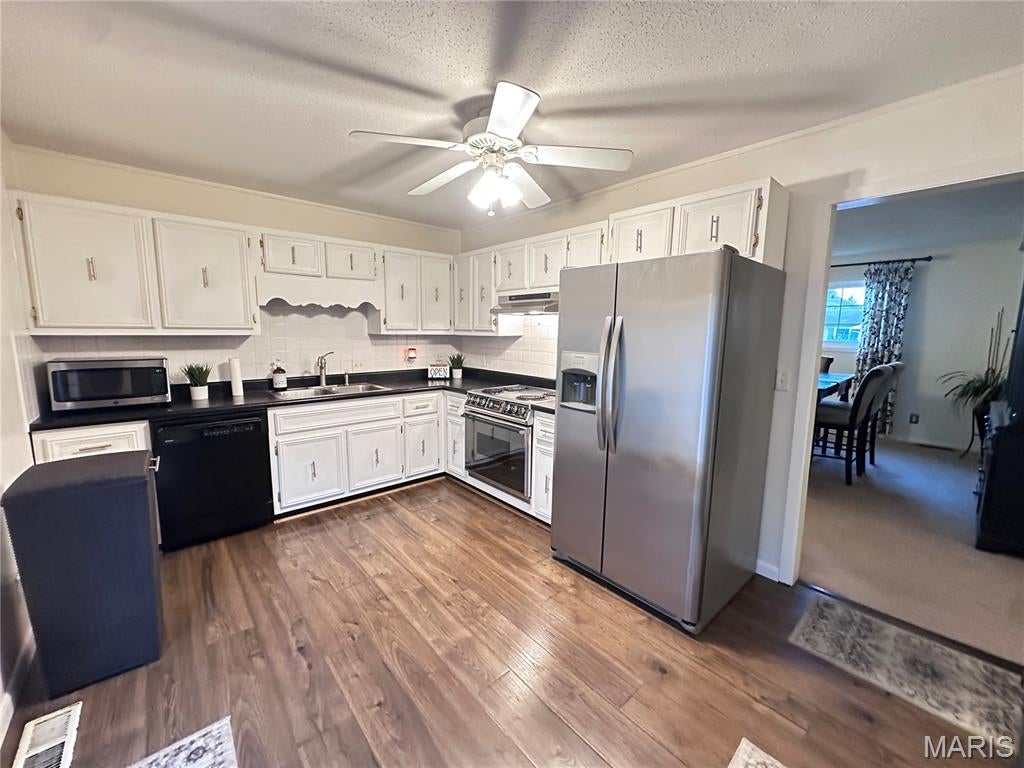 Town and Country 8th addition - Residential
