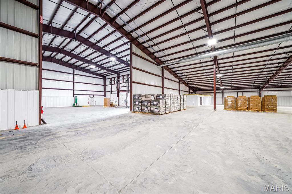 New Haven Indust Park - Commercial Lease