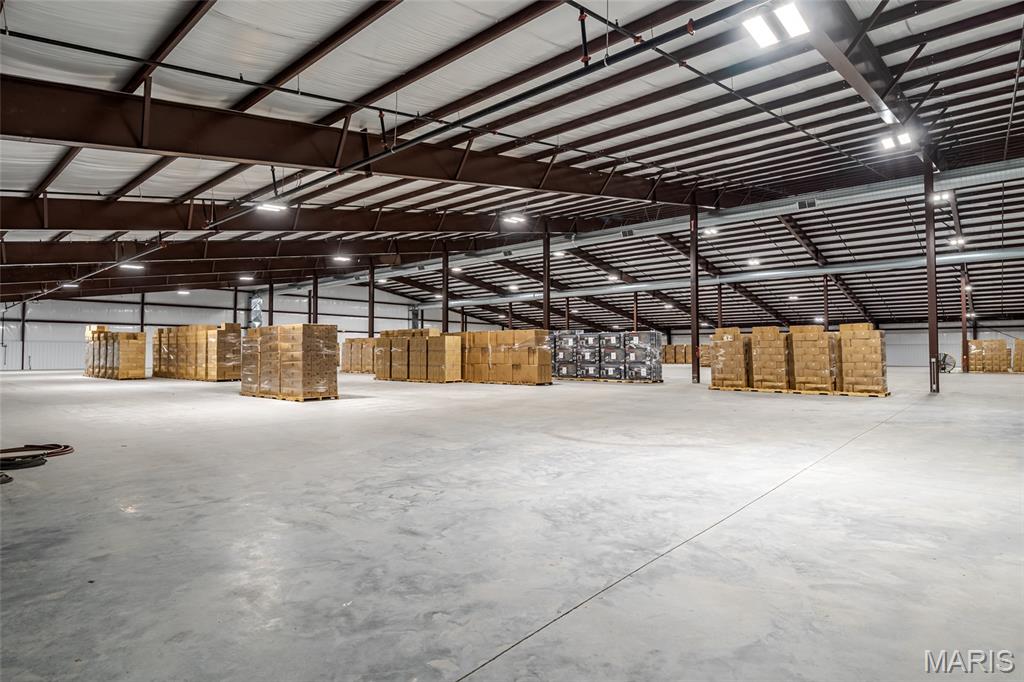 New Haven Indust Park - Commercial Lease
