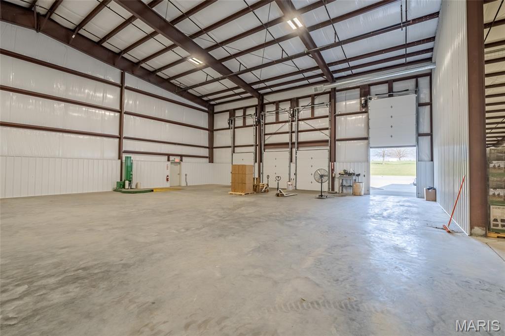 New Haven Indust Park - Commercial Lease