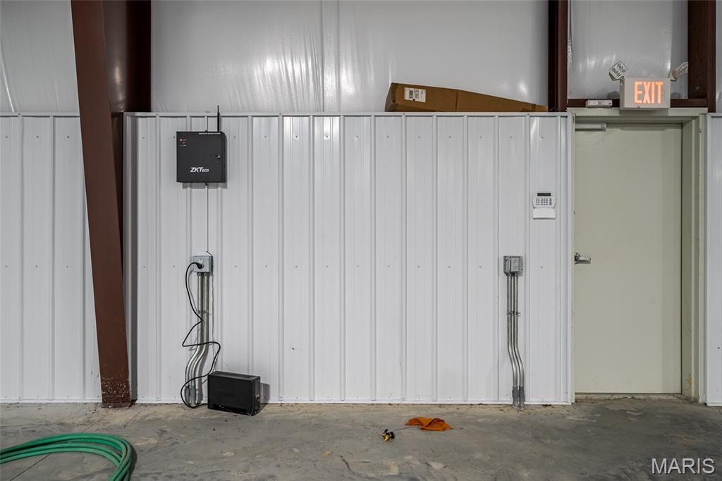 New Haven Indust Park - Commercial Lease