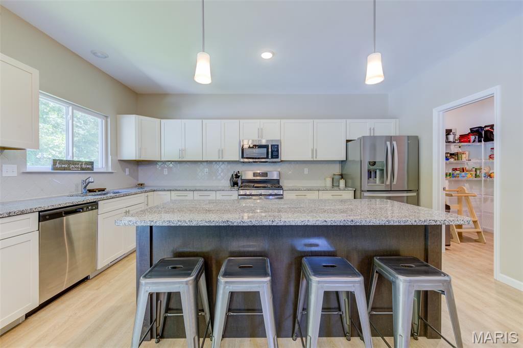 Majestic Lakes - Residential