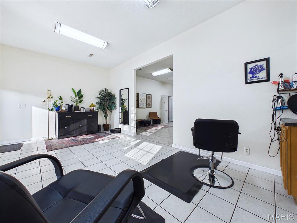 Prairieland VI - Commercial Sale