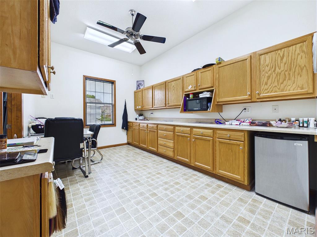 Prairieland VI - Commercial Sale