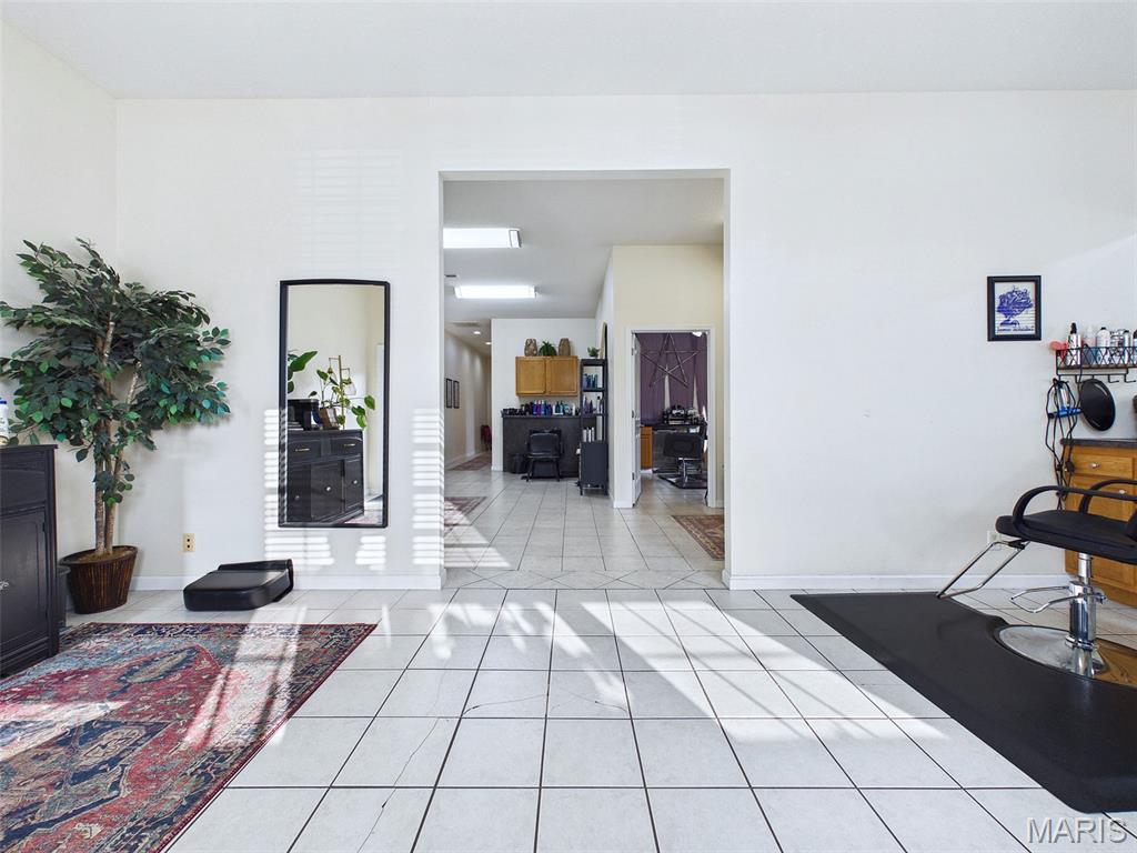 Prairieland VI - Commercial Sale