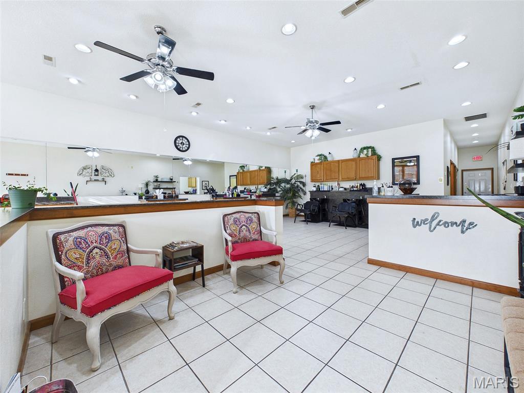 Prairieland VI - Commercial Sale